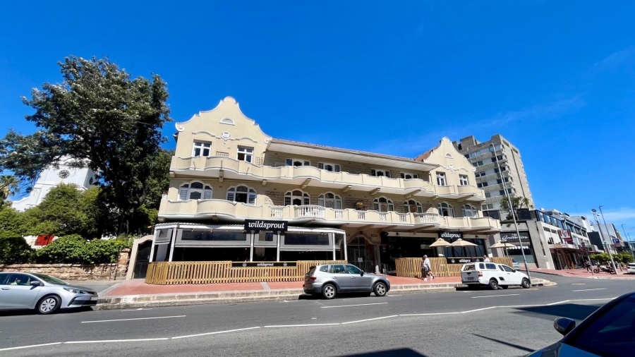 2 Bedroom Property for Sale in Sea Point Western Cape